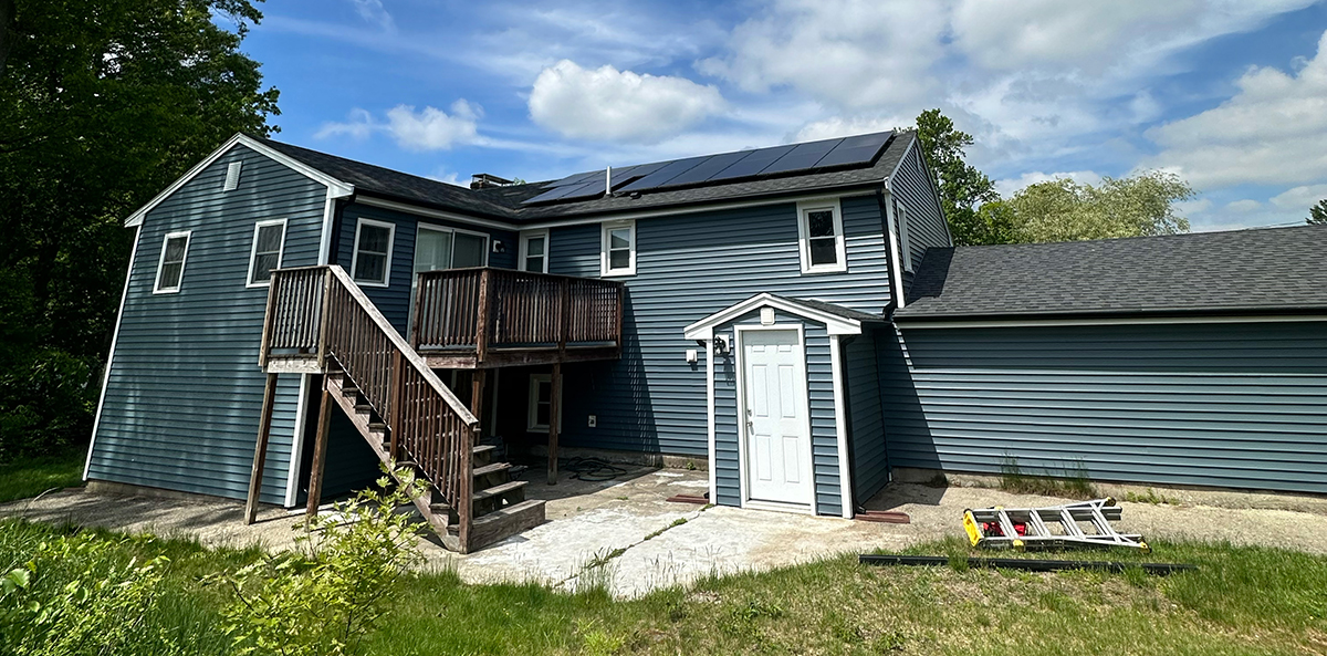 Siding project photo 7